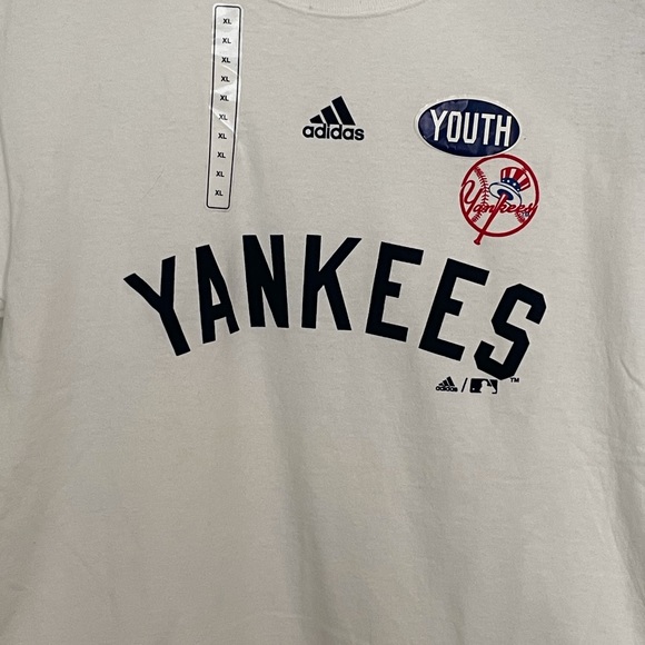 NWT New York Yankees x Adidas 3 Stripe T-Shirt Genuine MLB merch size 18-20 - Picture 4 of 9